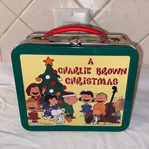 Hallmark Peanuts A Charlie Brown Christmas School Days mini Lunchbox